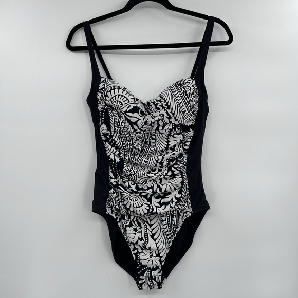 La Blanca Other - La Blanca Womens One Piece Swimsuit Size 10 Black White Ruched Slimming Beach